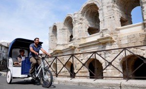 Lire la suite à propos de l’article Féria de Pâques 2013 à Arles:Taco and Co propose des navettes Parking / Arênes