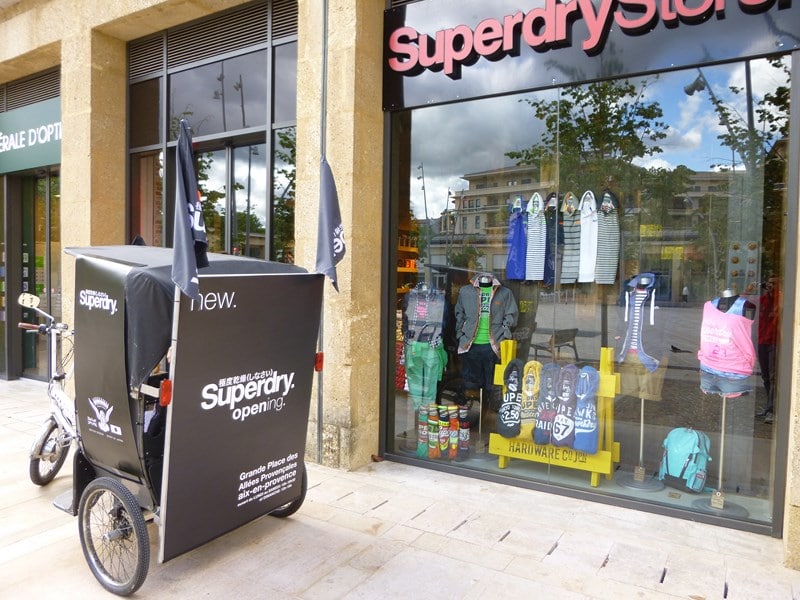 Lire la suite à propos de l’article Communication écologique à Aix en Provence: Superdry choisit Taco and Co