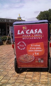 Lire la suite à propos de l’article La Casa pizza grill en zone fourchon d’Arles: voici les offres et les menus.